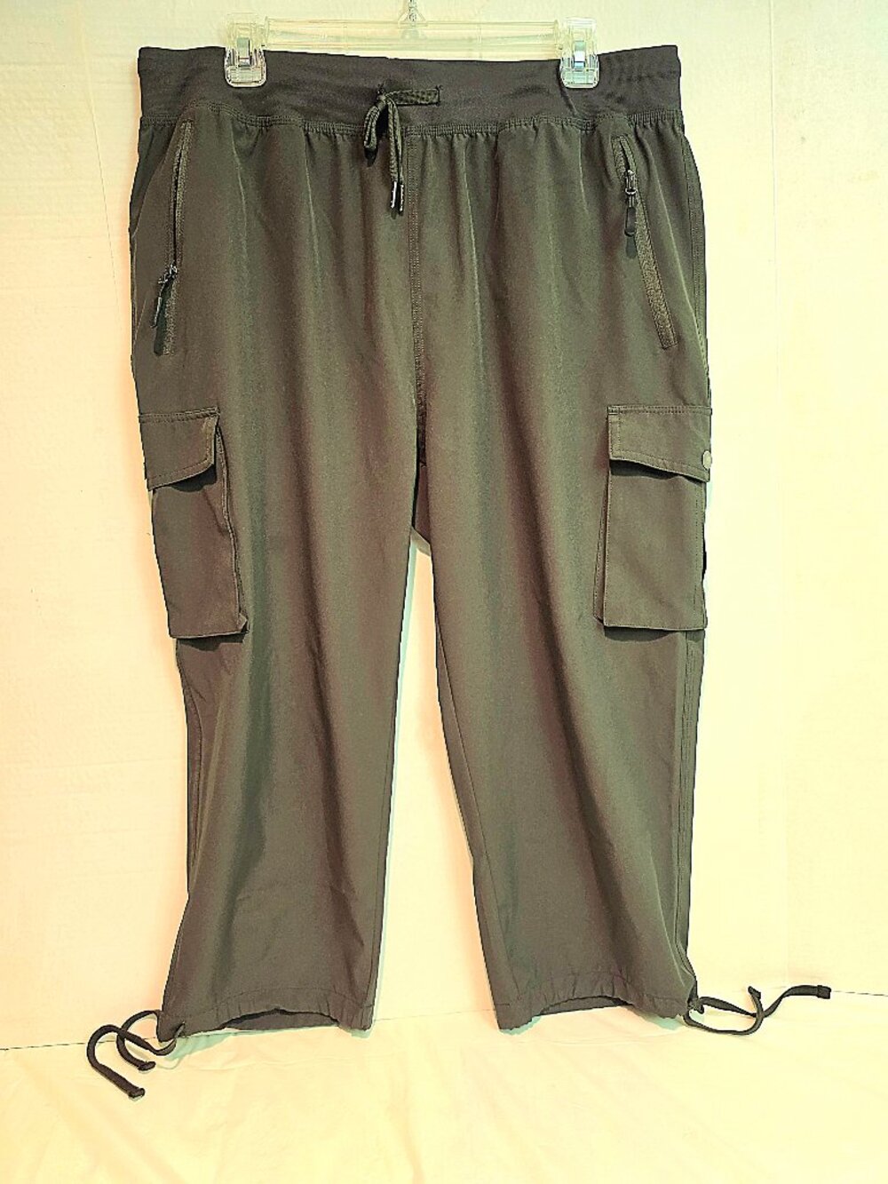 Olive green cargo capri pants